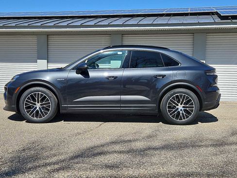 New 2026 Porsche Macan 4 Electric AWD/4WD image 2