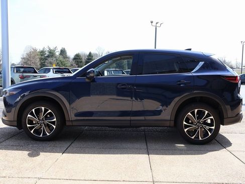 Used 2023 MAZDA CX-5 AWD 2.5 S w/ Premium Plus Pkg image 3