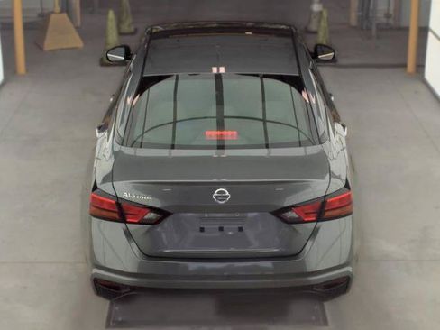 Used 2022 Nissan Altima 2.5 S FWD image 3
