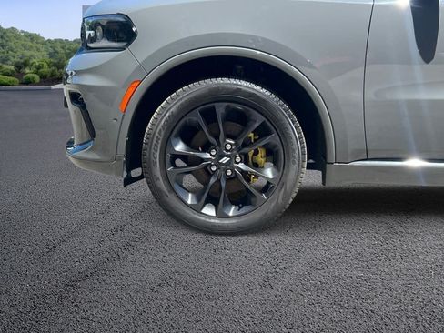 Used 2025 Dodge Durango GT AWD/4WD image 11