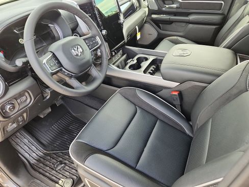 New 2026 RAM 1500 Laramie AWD/4WD image 10