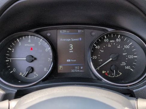 Used 2020 Nissan Rogue Sport SV image 16