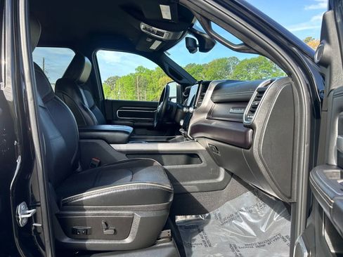 Used 2024 RAM 2500 Laramie w/ Night Edition image 10