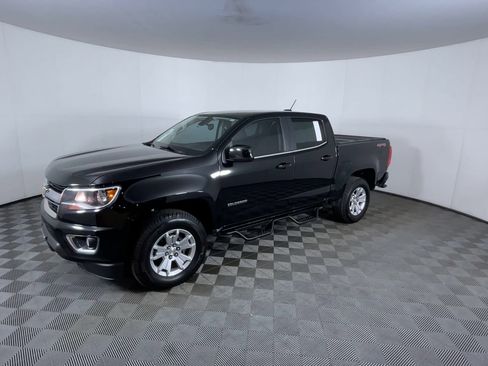 Used 2019 Chevrolet Colorado LT w/ LT Convenience Package image 4