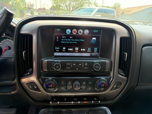 Used 2017 GMC Sierra 1500 SLT AWD/4WD image 20