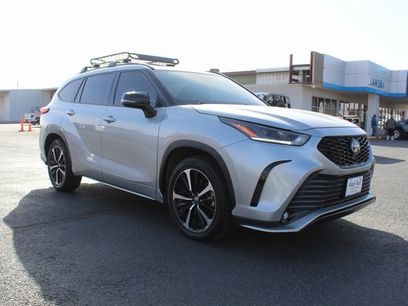 Used 2021 Toyota Highlander XSE