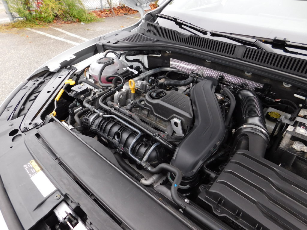 Used 2025 Volkswagen Jetta Sport FWD image 25