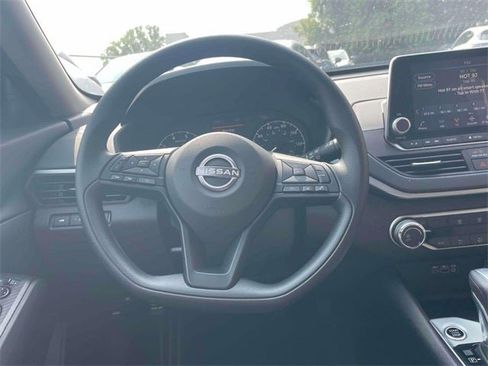 New 2025 Nissan Altima 2.5 S image 12