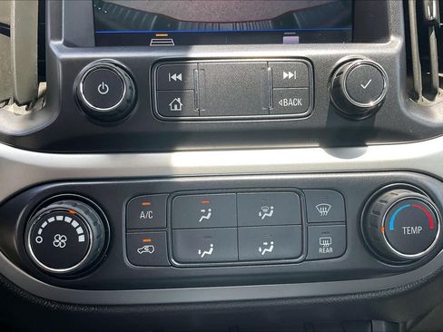 Used 2021 Chevrolet Colorado LT w/ LT Convenience Package RWD image 32