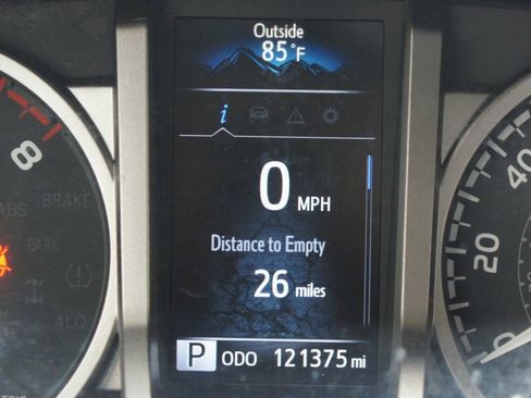 Used 2023 Toyota Tacoma SR5 AWD/4WD image 4