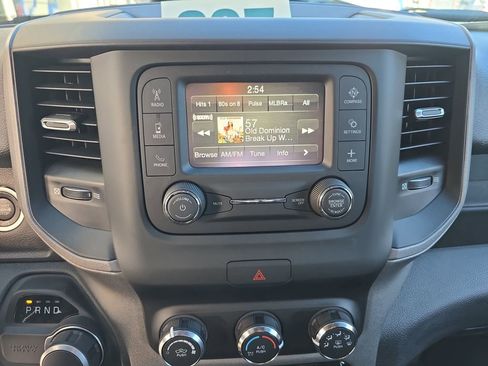 New 2024 RAM 2500 Tradesman w/ Chrome Appearance Group AWD/4WD image 21