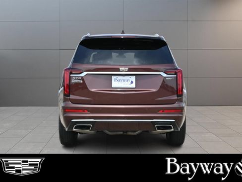 Certified 2023 Cadillac XT6 Luxury FWD image 7