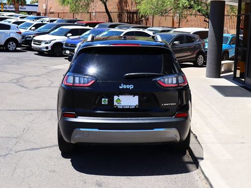 Used 2020 Jeep Cherokee Limited FWD image 10