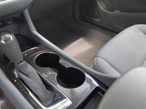 Used 2019 Chevrolet Malibu LS FWD image 26
