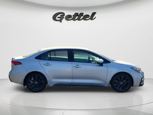 Used 2025 Toyota Corolla SE FWD image 4