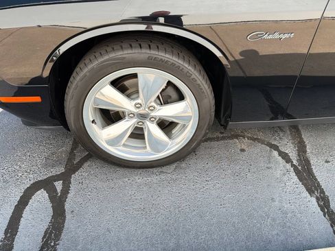 Certified 2018 Dodge Challenger R/T Plus RWD image 18