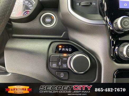 New 2026 RAM 1500 Express AWD/4WD image 17