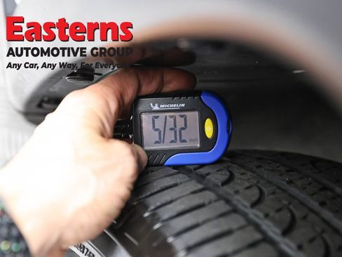 Used 2025 Jeep Compass Limited AWD/4WD image 28
