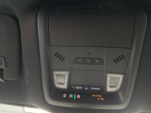 Certified 2024 Buick Enclave Premium image 31