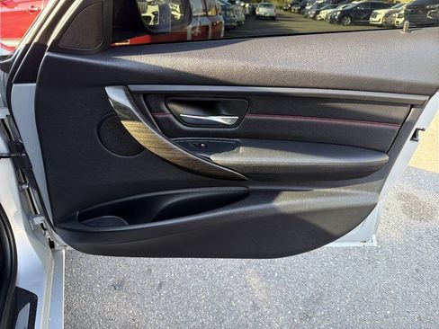 Used 2015 BMW 328i xDrive Sedan AWD/4WD image 19