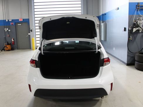 Used 2024 Toyota Corolla LE FWD image 40
