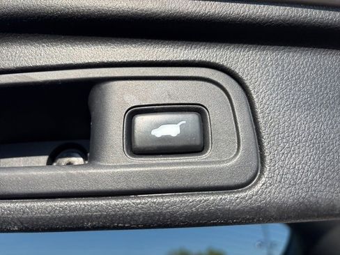 Used 2018 Honda Pilot Elite image 9