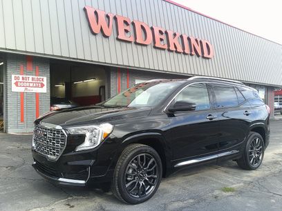 Used 2023 GMC Terrain Denali w/ Black Diamond Edition