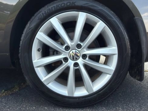 Used 2014 Volkswagen Eos Komfort FWD image 12