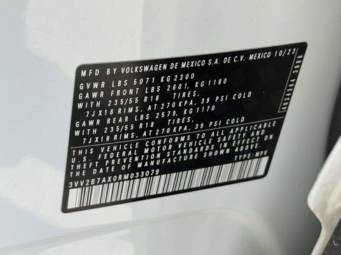 Used 2024 Volkswagen Tiguan SE image 30