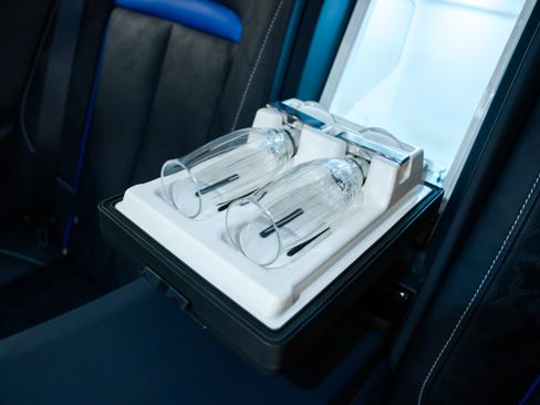 Used 2024 Rolls-Royce Cullinan Black Badge AWD/4WD image 29