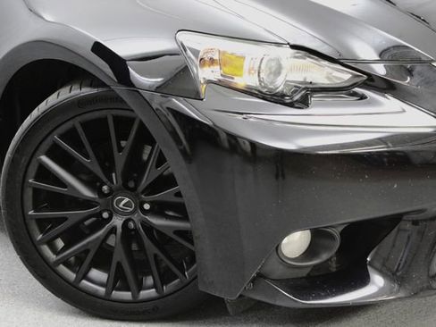 Used 2014 Lexus IS 250 RWD image 2