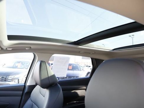 Certified 2025 Hyundai Tucson SEL image 16