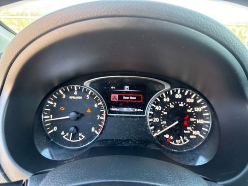 Used 2018 Nissan Altima 2.5 SV image 15