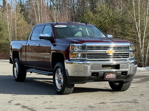 Used 2017 Chevrolet Silverado 2500 W/T w/ Snow Plow Prep Package image 6
