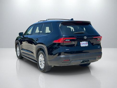 Certified 2024 Toyota Grand Highlander XLE FWD image 7