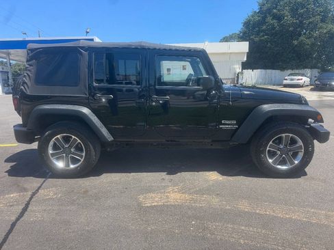 Used 2015 Jeep Wrangler Unlimited Sport w/ Max Tow Package AWD/4WD image 7