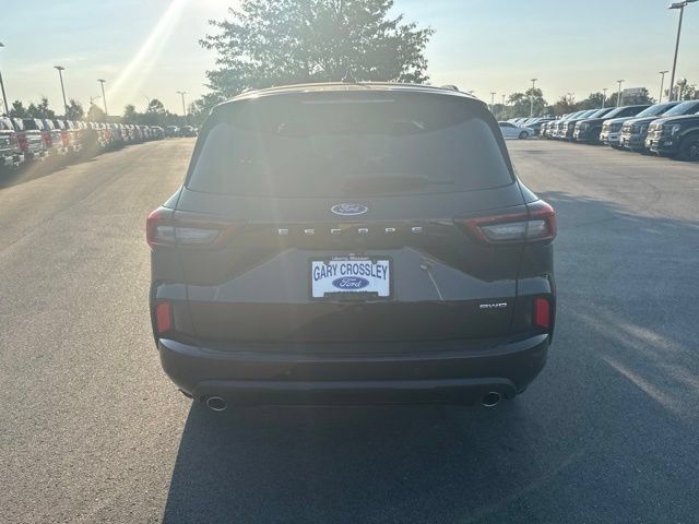 Certified 2023 Ford Escape ST-Line w/ Tech Pack #1 AWD/4WD image 5