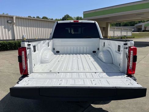 Used 2025 Ford F350 Lariat w/ Lariat Ultimate Package AWD/4WD image 10
