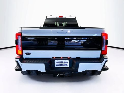 New 2026 Ford F450 Platinum w/ FX4 Off-Road Package image 5