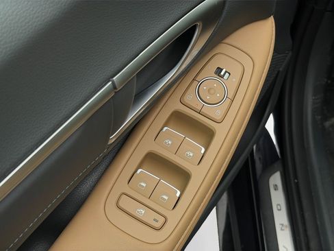 New 2026 Hyundai Sonata Limited FWD image 17