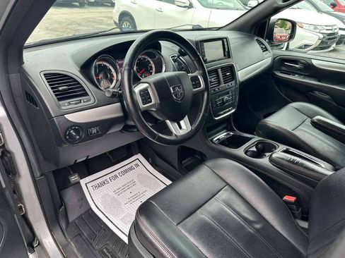 Used 2018 Dodge Grand Caravan GT FWD image 13