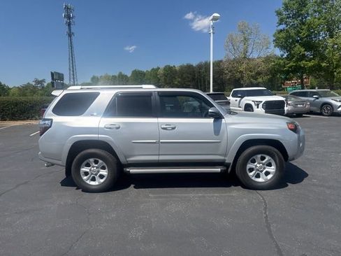 Used 2016 Toyota 4Runner SR5 Premium image 5