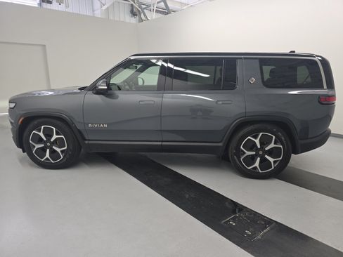 Used 2024 Rivian R1S Adventure Quad AWD/4WD image 2