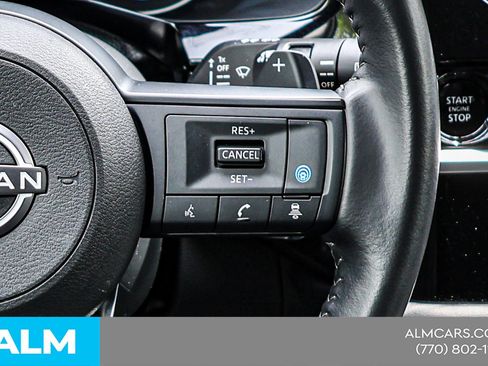 Used 2025 Nissan Pathfinder SV AWD/4WD image 29