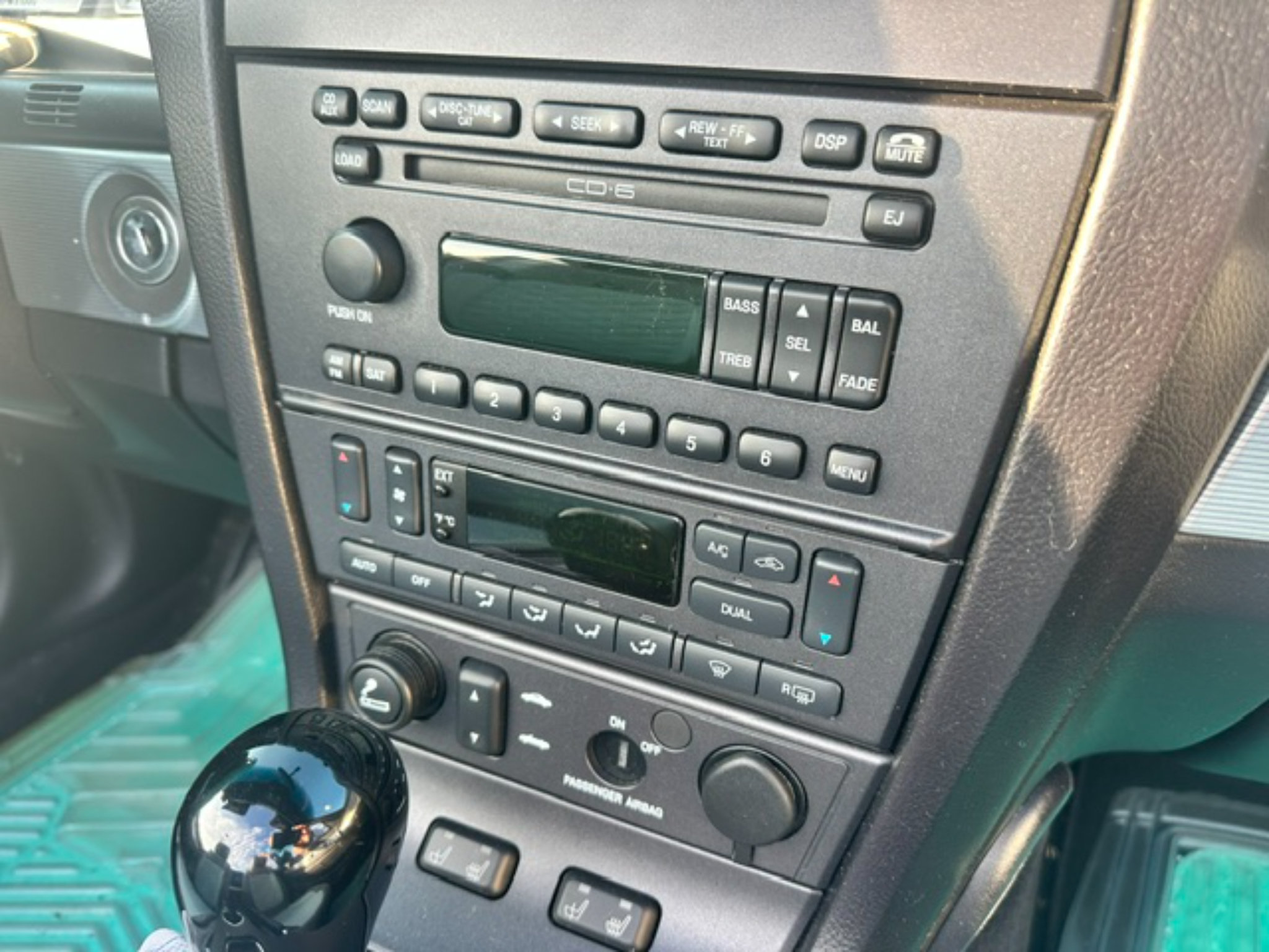 Used 2004 Ford Thunderbird RWD image 6