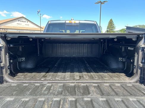 Used 2019 RAM 1500 Laramie AWD/4WD image 23