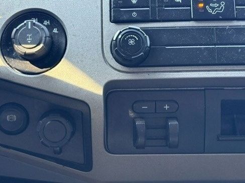 Used 2015 Ford F250 XLT w/ XLT Value Package image 16