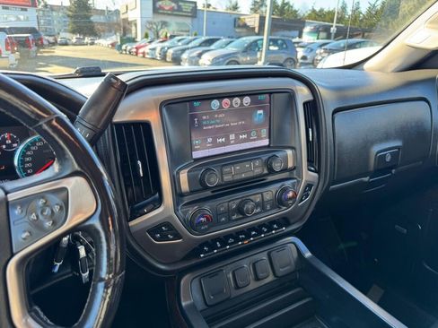 Used 2018 GMC Sierra 1500 Denali w/ Denali Ultimate Package image 16