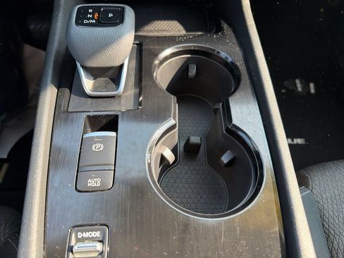 Used 2024 Nissan Rogue SV FWD image 24