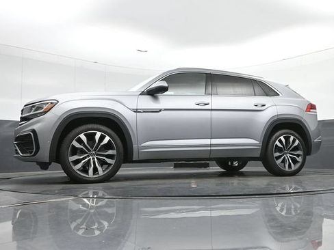 Used 2020 Volkswagen Atlas Cross Sport SEL Premium R-Line AWD/4WD image 41